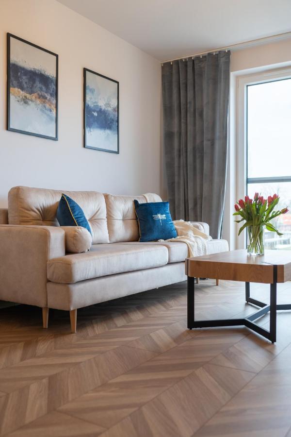 Lotte Apartment - Parking Podziemny, Osiedle Strzezone Gliwice Exterior foto